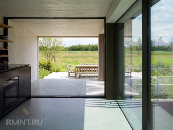 





Современный дом-землянка с&nbsp;минималистичным интерьером



