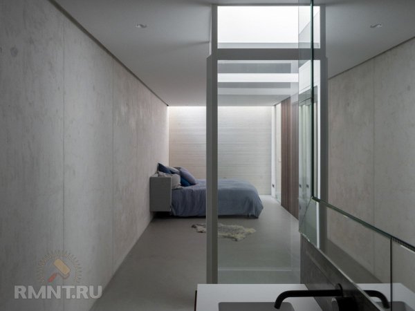 





Современный дом-землянка с&nbsp;минималистичным интерьером



