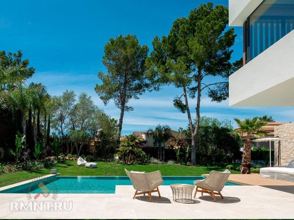 Удивительная вилла на средиземноморском побережье
 
Удивительная вилла на средиземноморском побережье