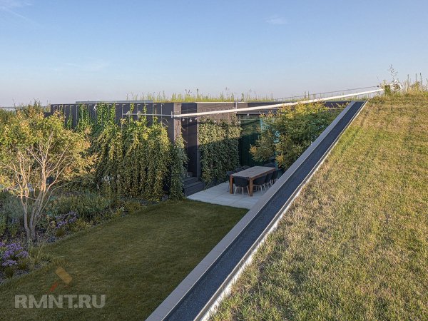 





Оригинальный дом с&nbsp;видом на&nbsp;реку



