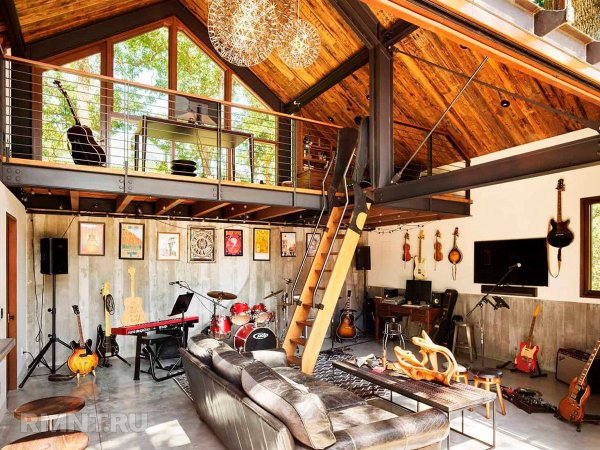 





Современное ранчо в&nbsp;дубовой роще



