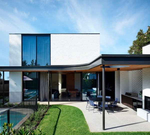 





Минималистичный дом с&nbsp;летней кухней в&nbsp;Австралии



