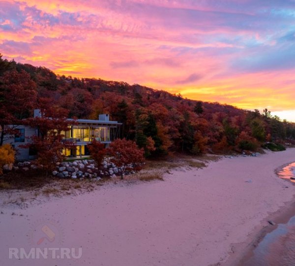 





Изумительный дом на&nbsp;пляже с&nbsp;видом и&nbsp;выходом на озеро



