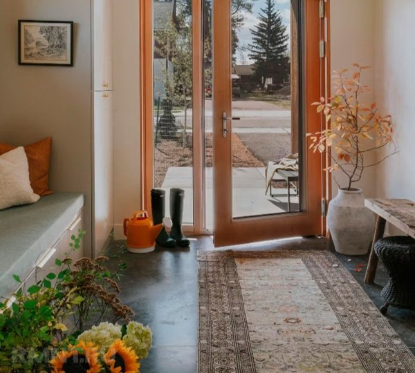 Искусственно состаренный коттедж с современным интерьером
 
Искусственно состаренный коттедж с современным интерьером