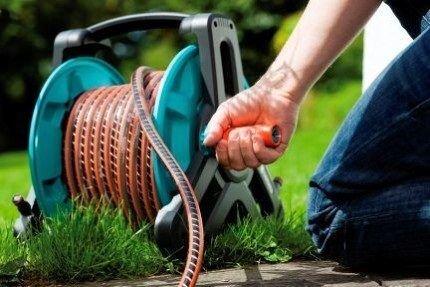 Какой шланг для полива лучше выбрать: популярные виды + на что смотреть при выборе Какой шланг для полива лучше выбрать: популярные виды + на что смотреть при выборе