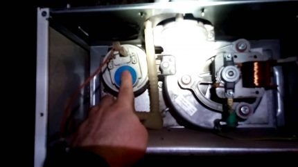 Неисправности газового котла Юнкерс: коды поломок и способы устранения неисправностей Неисправности газового котла Юнкерс: коды поломок и способы устранения неисправностей