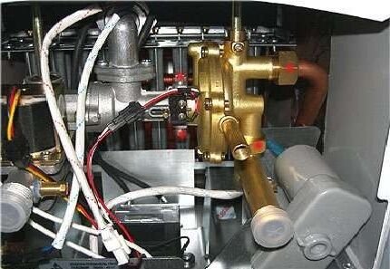 Ремонт газового водонагревателя «Нева»: типичные нарушения в работе и технологии ремонта Ремонт газового водонагревателя «Нева»: типичные нарушения в работе и технологии ремонта