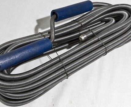 Как прочистить унитаз тросом: выбор инструмента и инструктаж по его применению Как прочистить унитаз тросом: выбор инструмента и инструктаж по его применению