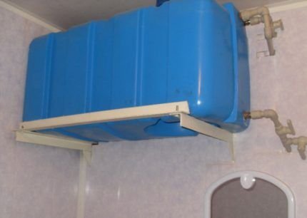 Водоснабжение загородного дома из колодца: специфика обеспечения частных домов колодезной водой Водоснабжение загородного дома из колодца: специфика обеспечения частных домов колодезной водой